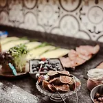 Ξενοδοχείο St. Georg Zum 4*